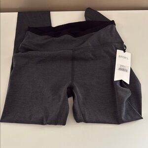 Stori Gray Leggings